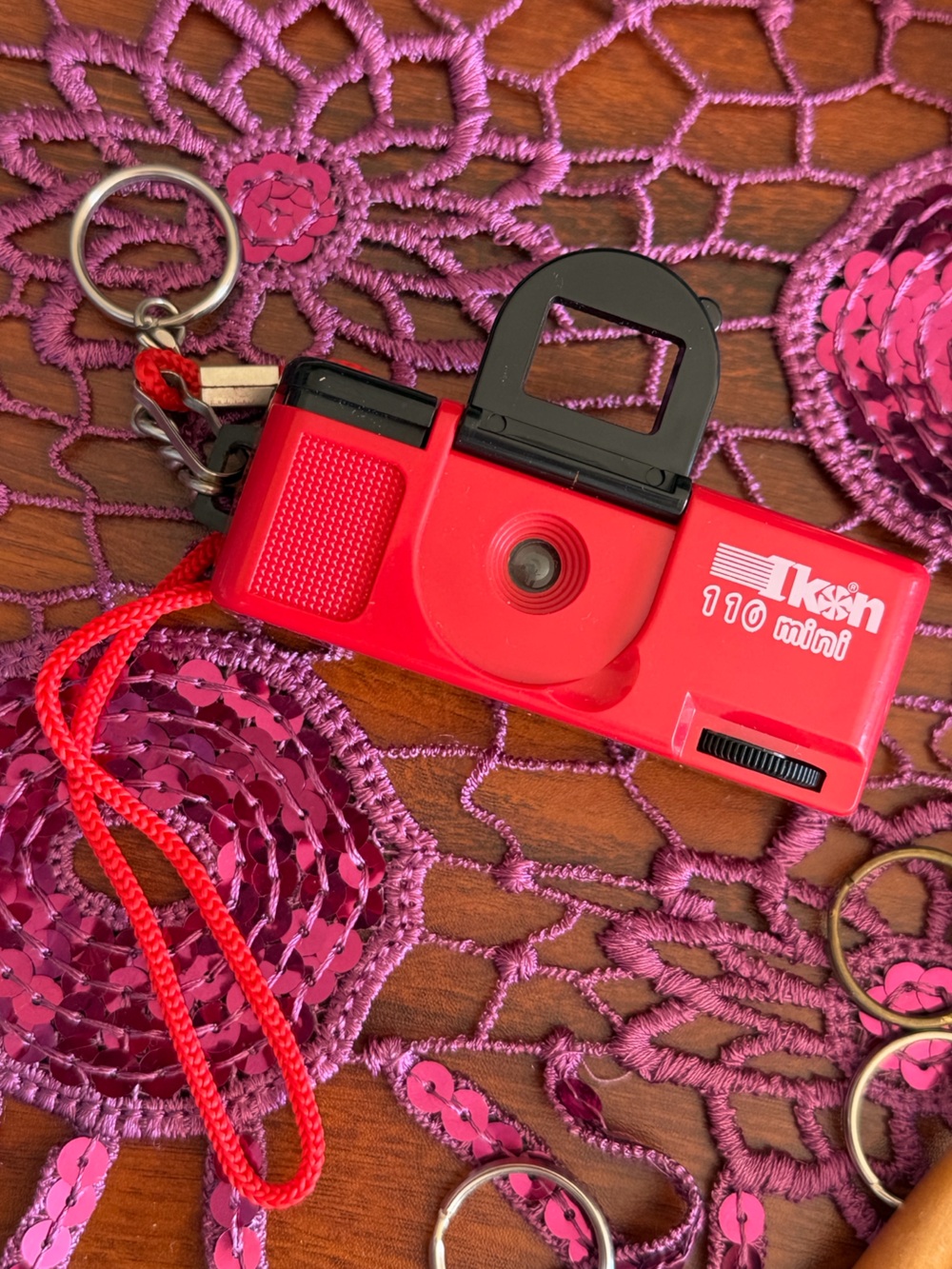 IKON 110 Mini Film Camera Keychain Vintage Red Pocket Camera